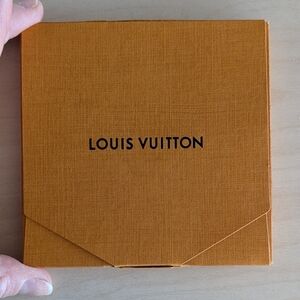 🎄 EMPTY 🎄 Louis Vuitton empty small box 🎄
